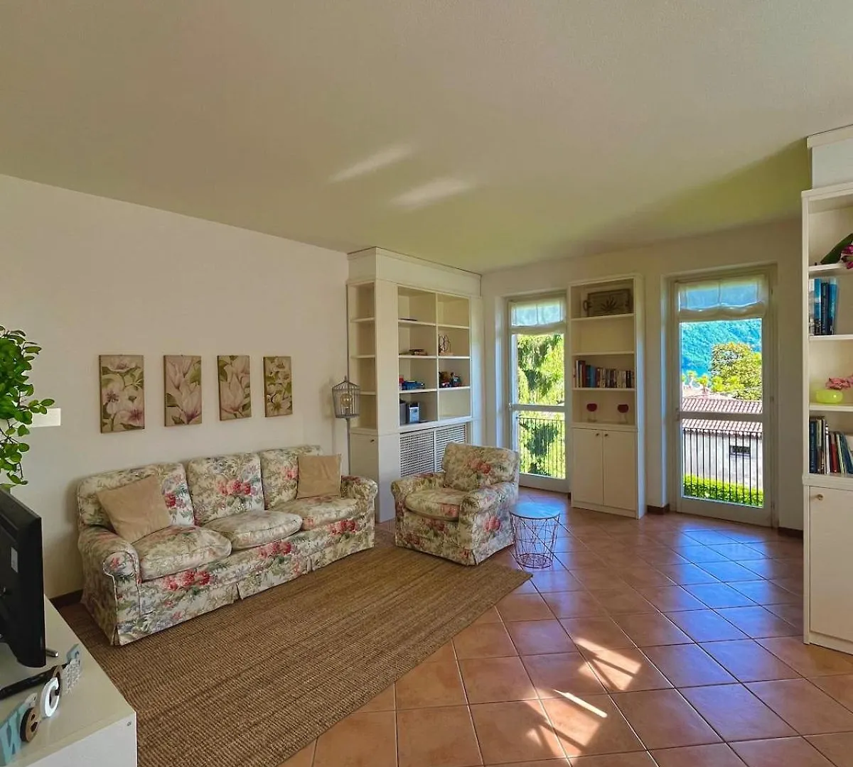 Stunning Renovated Flat On Lake Como With Parking Mezzegra Daire