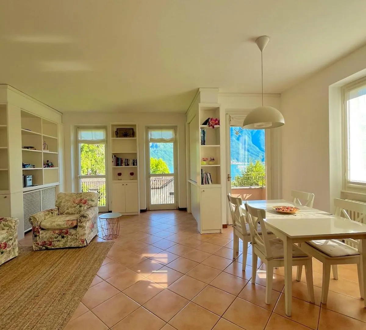 Stunning Renovated Flat On Lake Como With Parking Mezzegra Daire